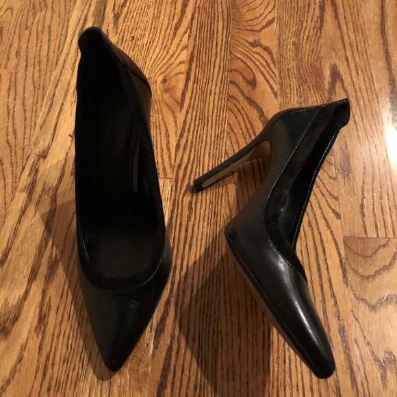 Banana Republic Shoes - 🌼 Banana Republic Leather Pointed Toe Pumps🌼
